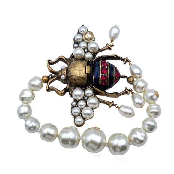 Women's Metallic Bee Bracelet With Crystals And Pearls - Picture 1 of 6